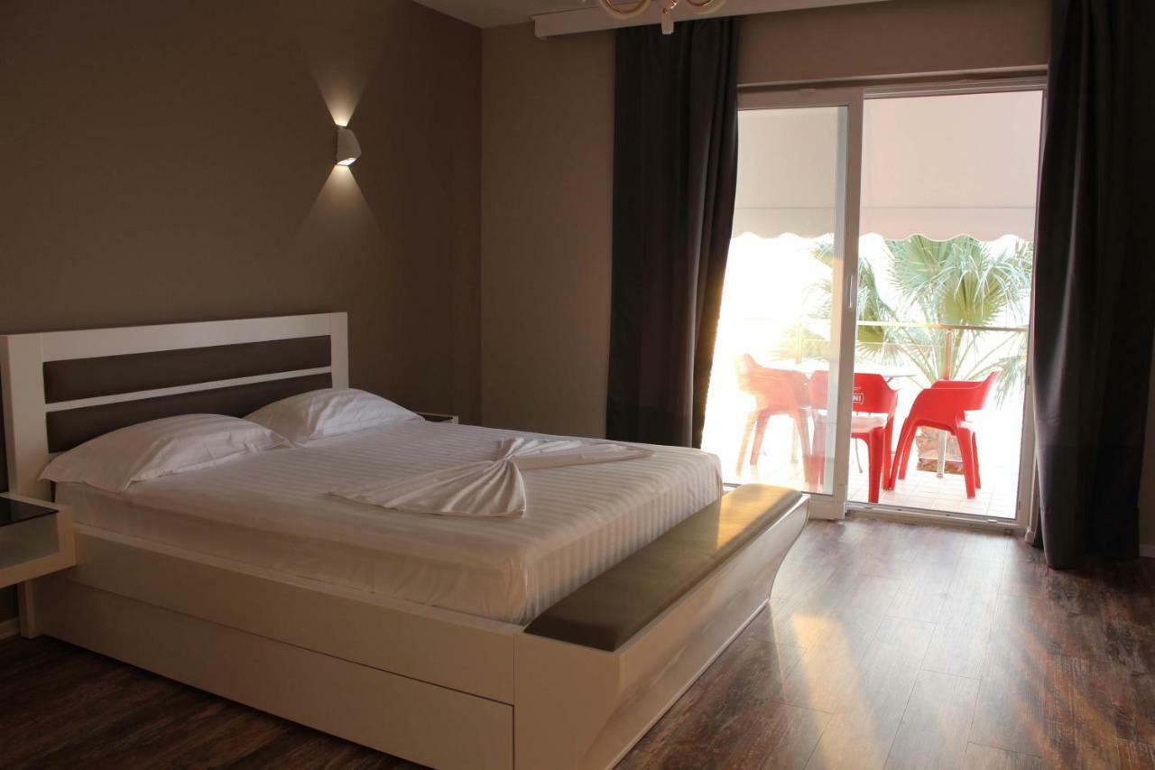 Palmanova Beach Mardok Vlore Exterior photo